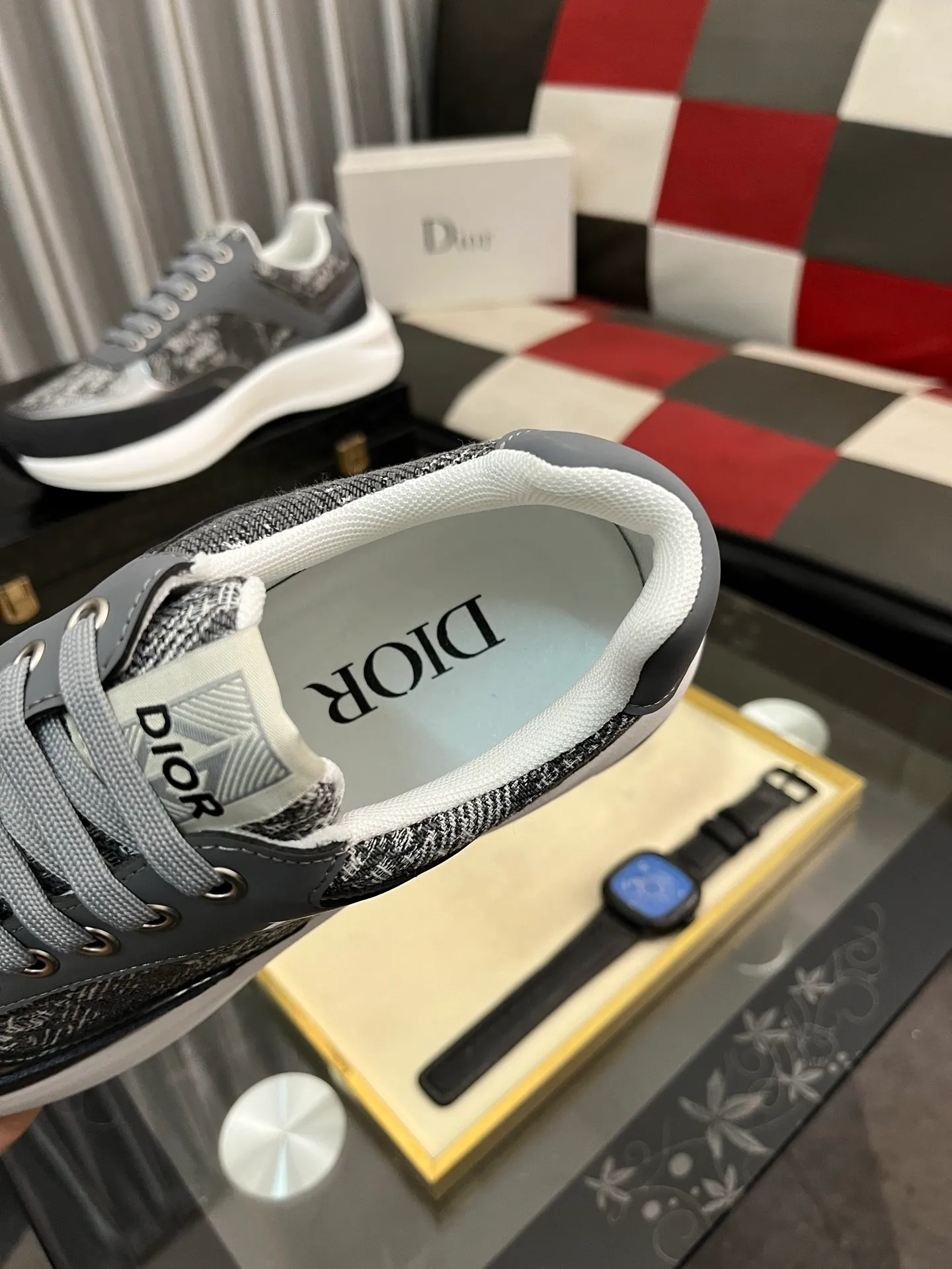 Men's men's shoes💰440⌚️⌚️[Dior] 25ss new product B01 moral training shoes. The toe dimensions of the couple's style are a bit wider. The upper foot comfort is perfect. The threads are beautiful. Perfectly suitable for trousers. Decorated with various classic details. Ideal for daily looks. Can be matched with various casual items to create exquisite looks. Fabric: top layer cowhide/lining sheepskin TPU original outsole Code number: 38-444️⃣Colors available